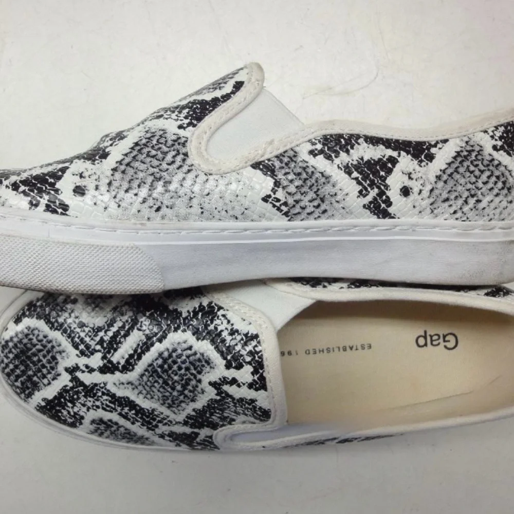 GAP Women's Snakeskin Pattern Slip-On Sneakers 8.5